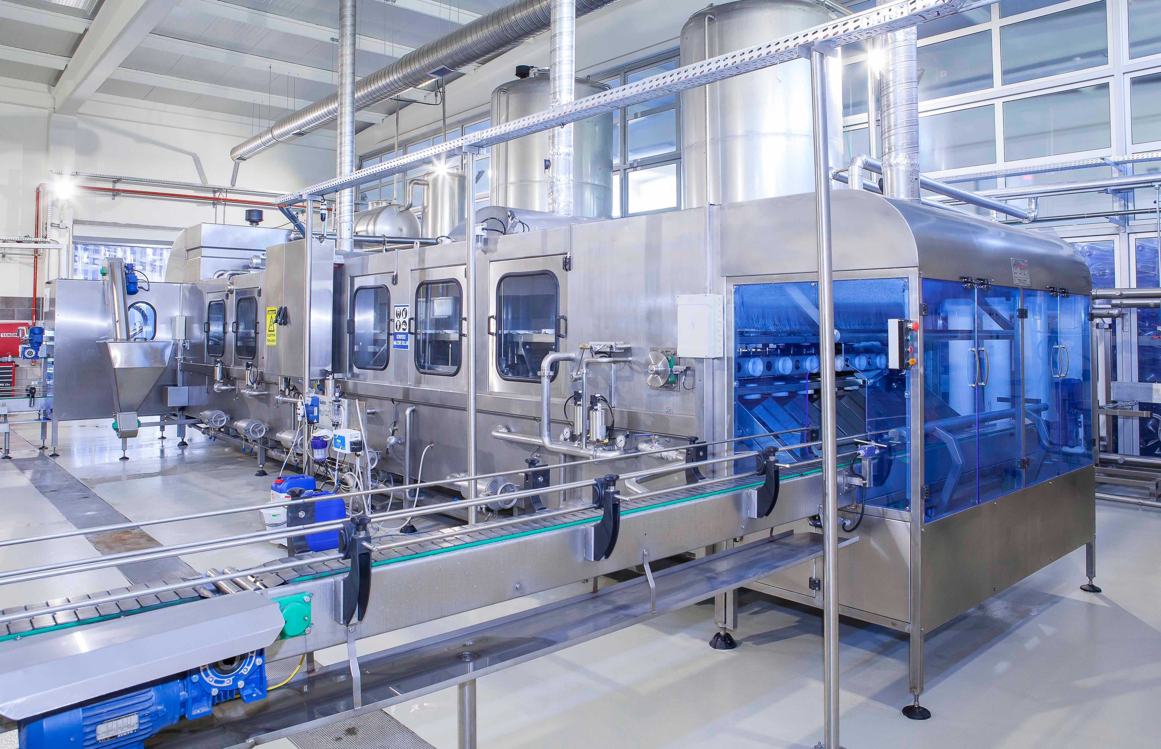 PC-1500 | 1500 bph Polycarbonate Gallon Filling Line (19L / 23L)